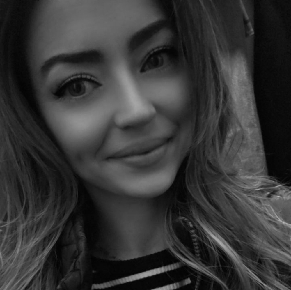 Meet your Posher, Danielle